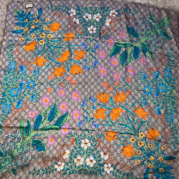 GUCCI SILK SCARF - Picture 2 of 5